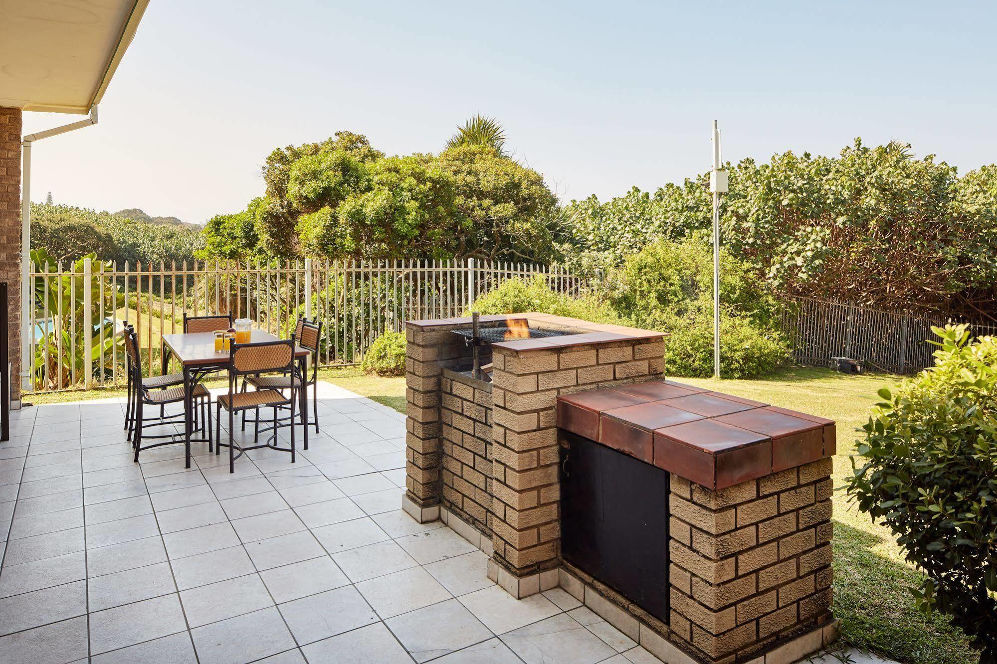 First Group Club Hacienda Apartment Shelly Beach Bagian luar foto